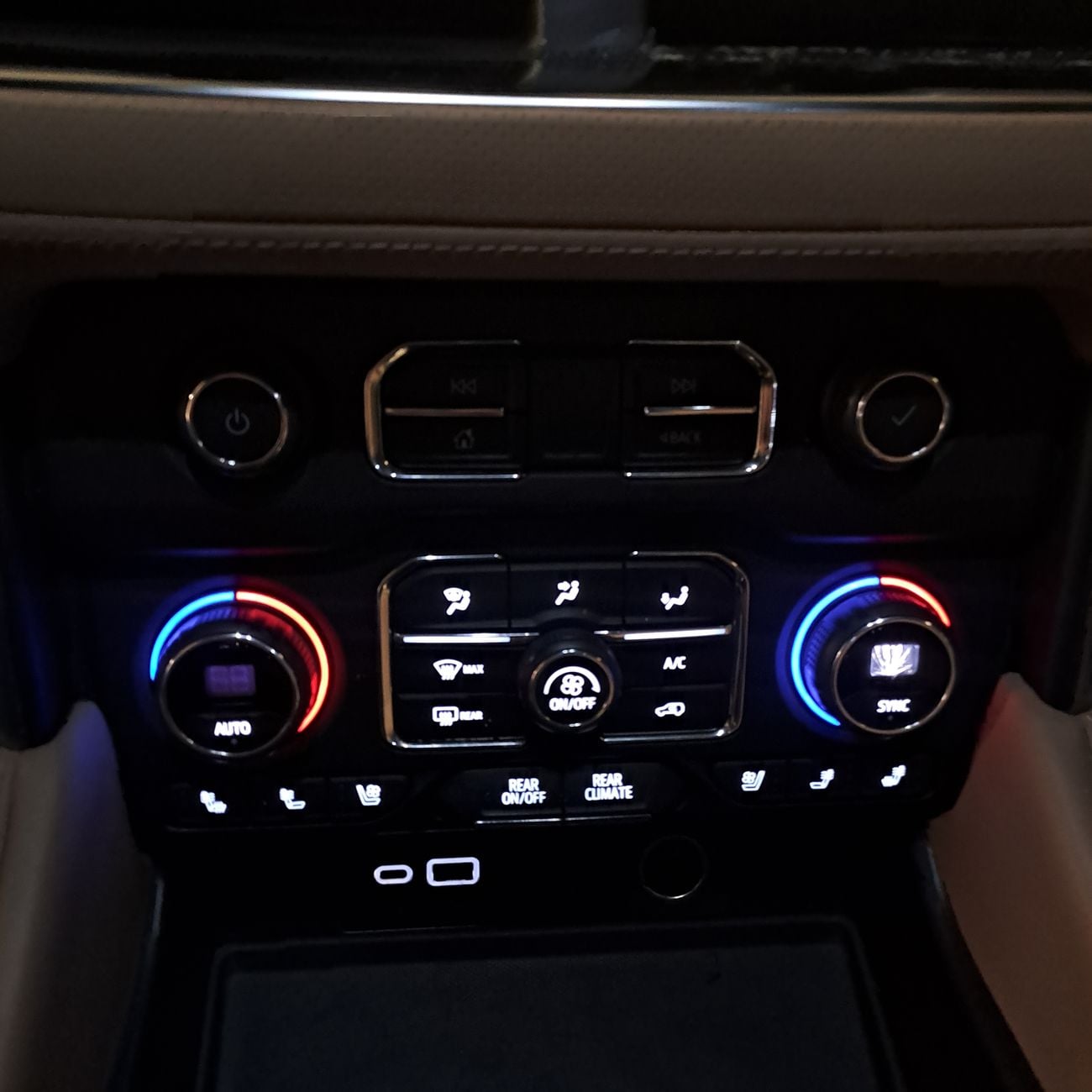 Chevrolet Tahoe PREMIER