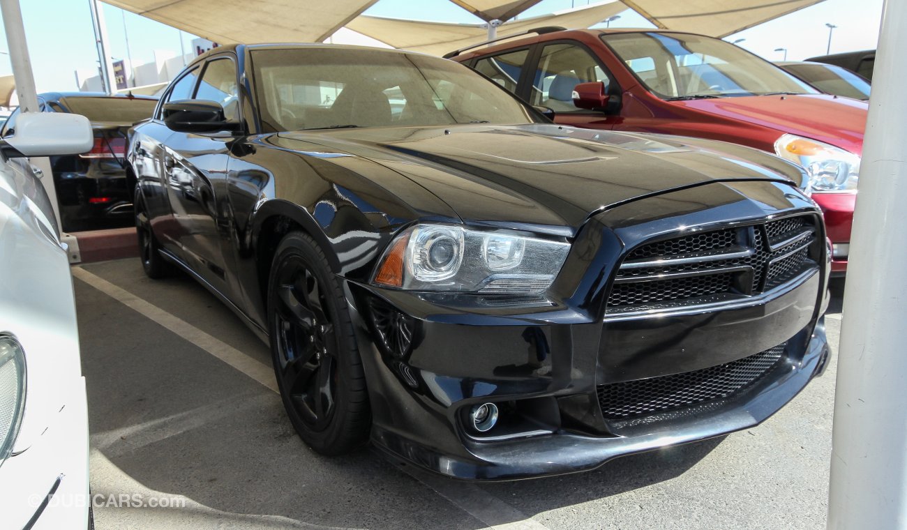 Dodge Charger SRT 5.7L