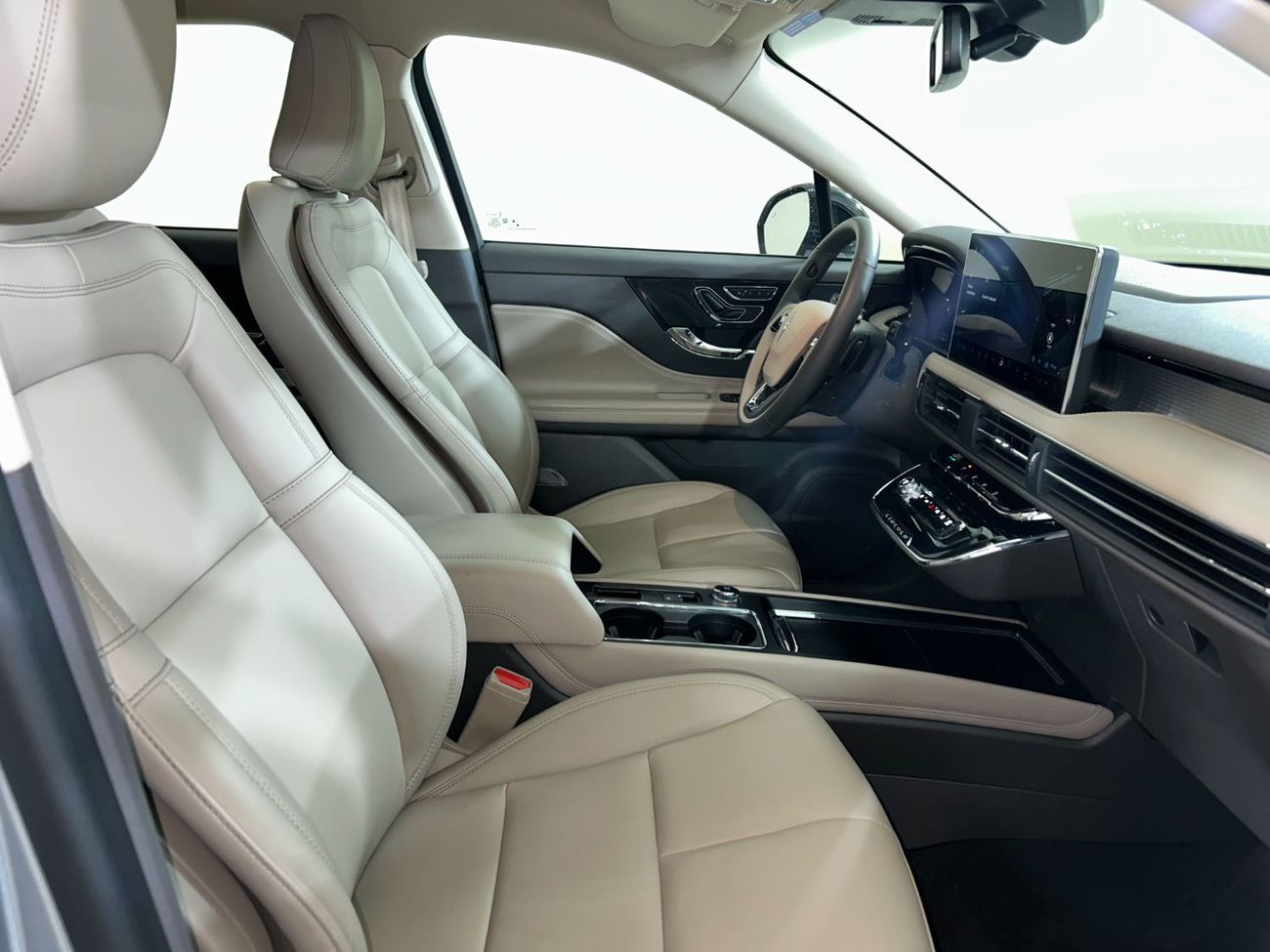 لينكولن كورساير AWD