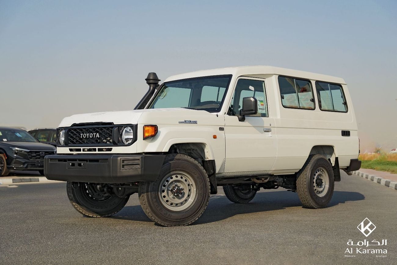 تويوتا لاند كروزر 70 LC 78 HARDTOP 4.0L MT  | Dual Tank |  FM Radio | Snorkel | GCC Specs
