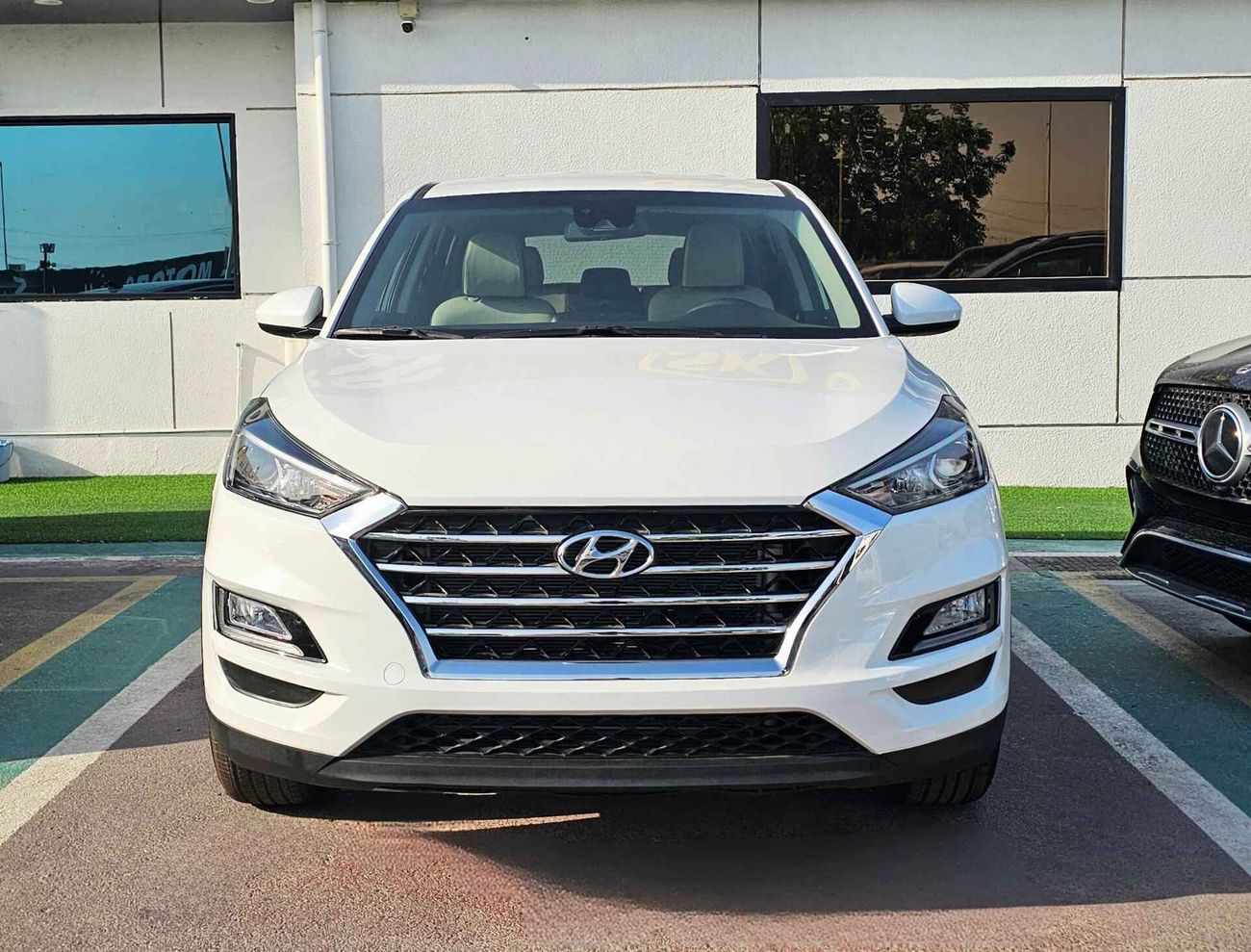 هيونداي توسون SE/ LANE ASSIST/ E BRAKE/ RADAR/ LEATHER/ 2 KEYS/ LOW MIELAGE/ ORG AIRBAG/ 682 MONTHLY/ LOT# 74437