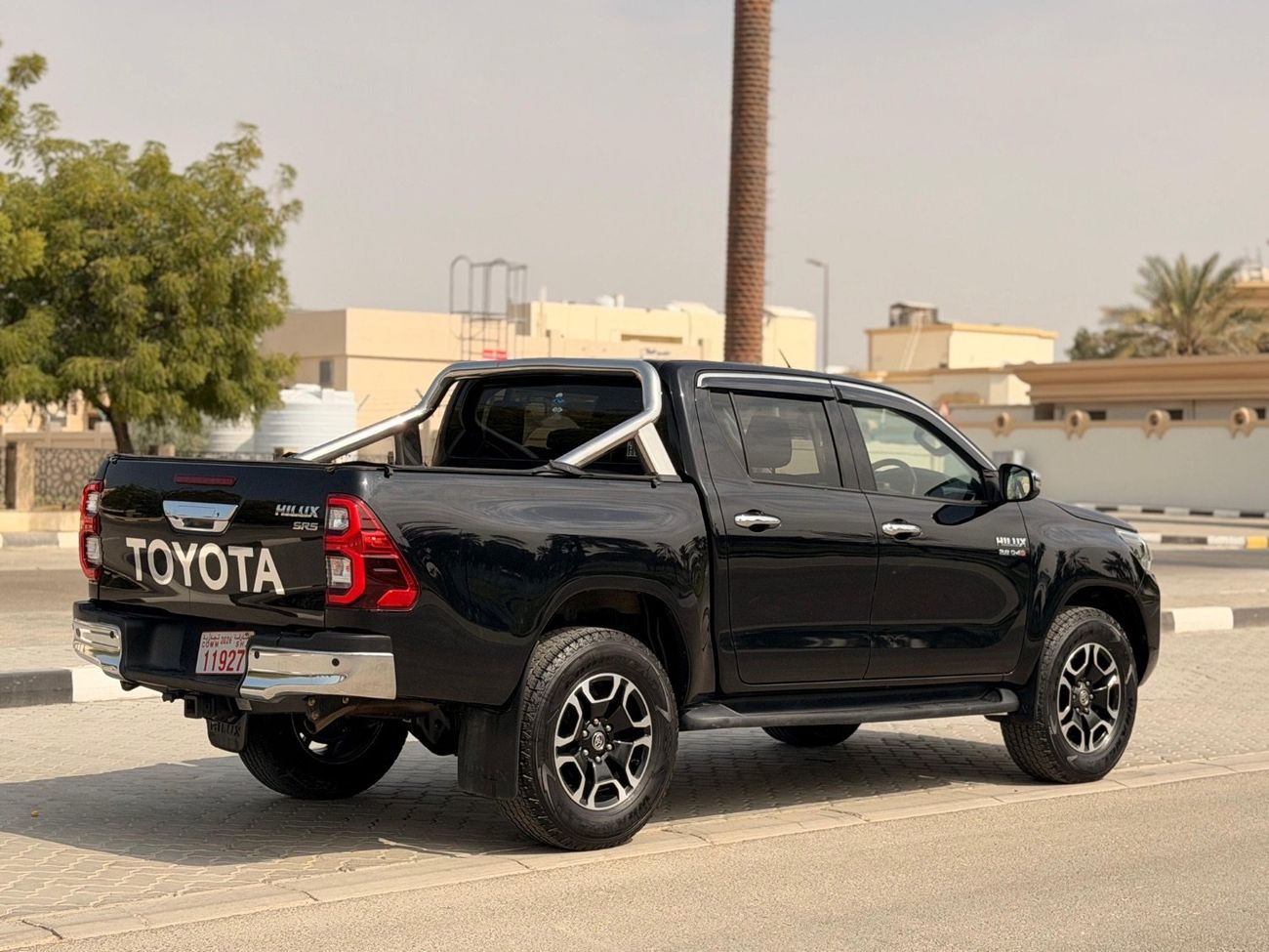 تويوتا هيلوكس SR5 export from Australia