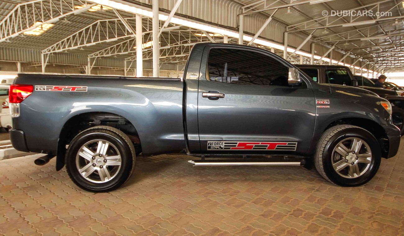 Toyota Tundra Limited 5.7L ST