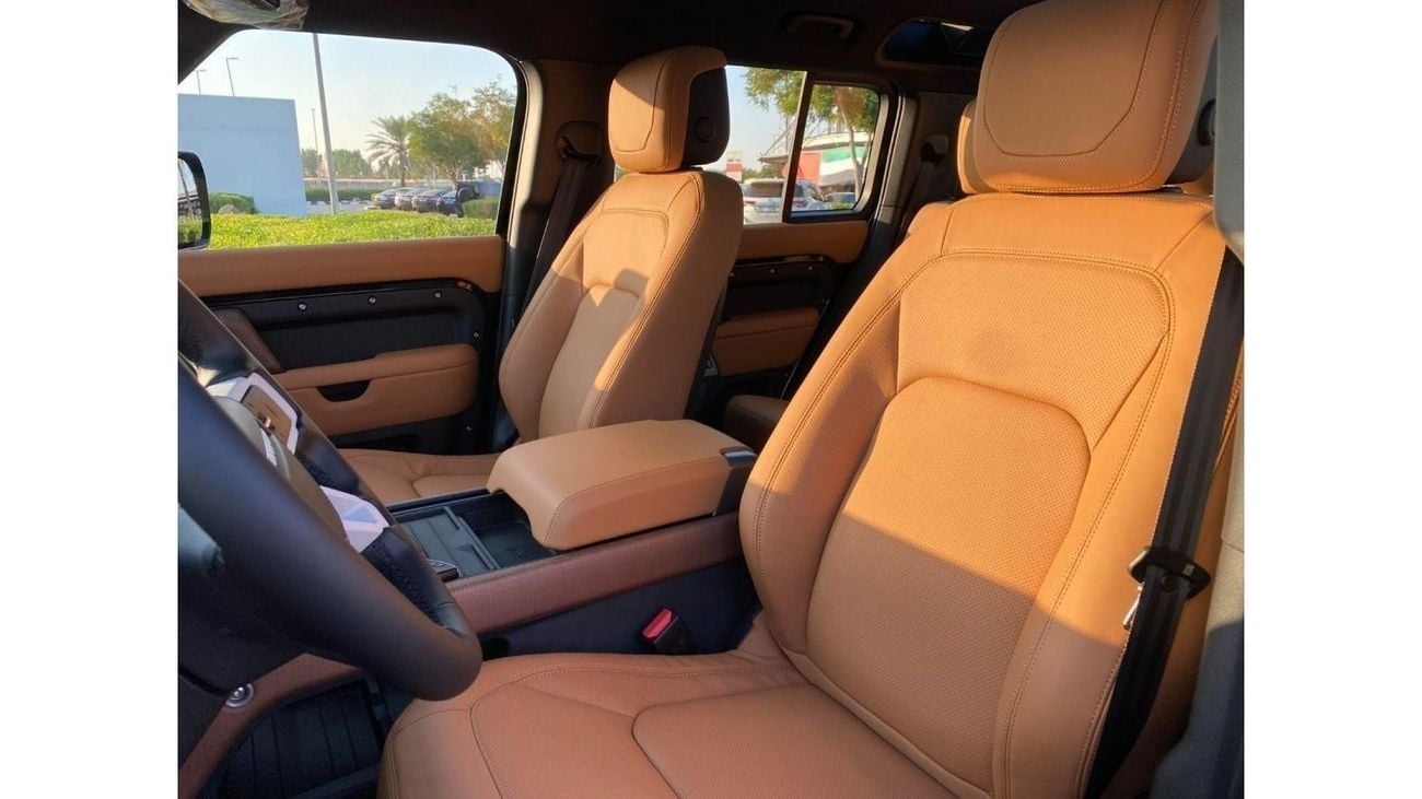 Land Rover Defender HSE 110 BRAND NEW GCC SPEC UNDER WARRANTY AND SERVICE