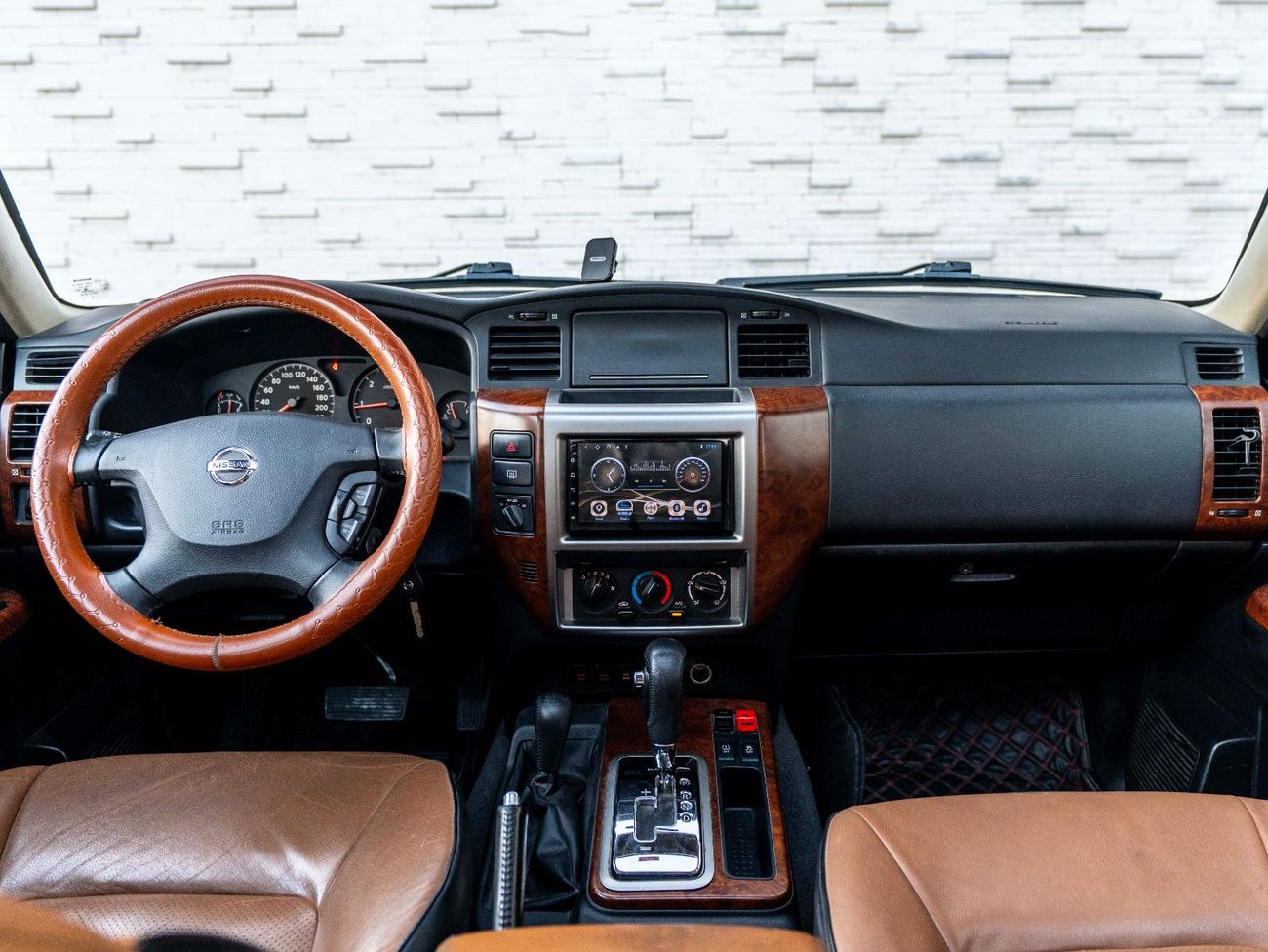 Nissan Patrol Safari Falcon Edition