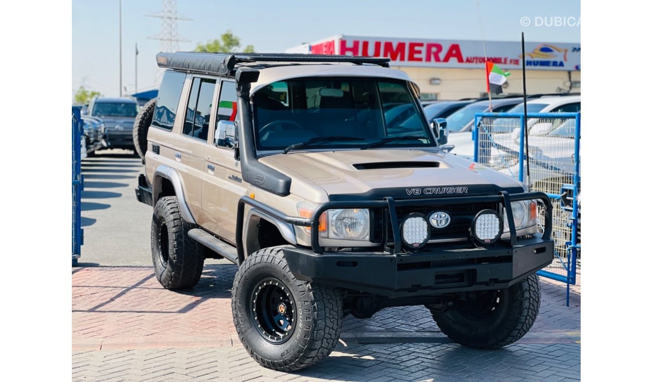 Toyota Land Cruiser 70