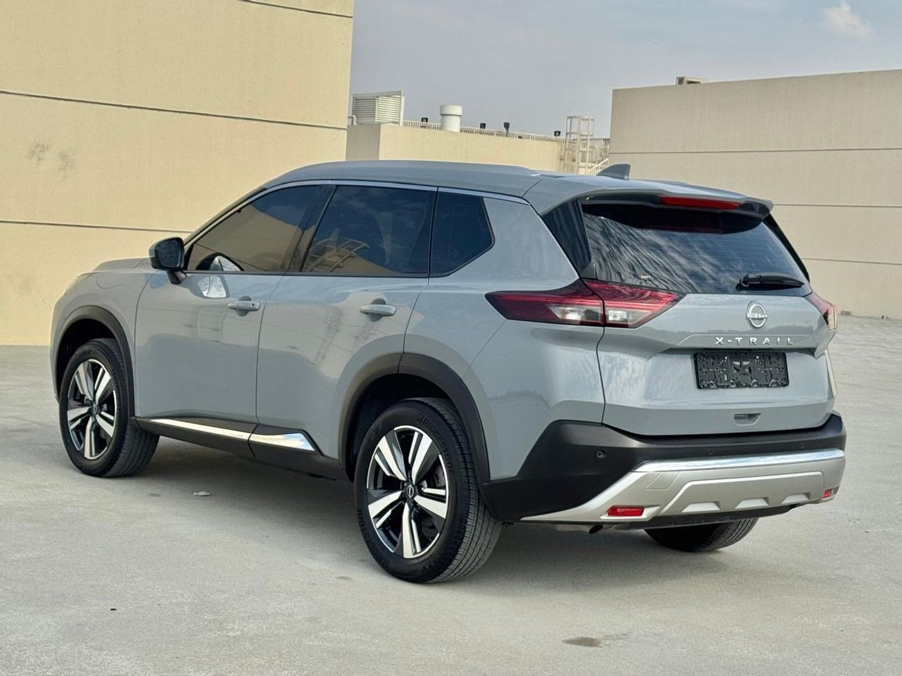نيسان إكس تريل 2023X-TRAIL SL 2.5L GCC Full Options 7 seats