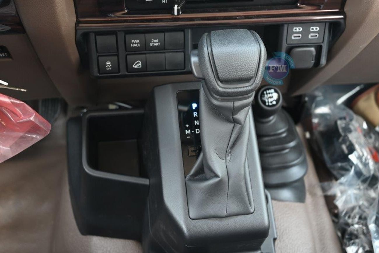 Toyota Land Cruiser Pick Up Double Cab SDLX 2.8L Diesel 4WD 5 Seater Automatic