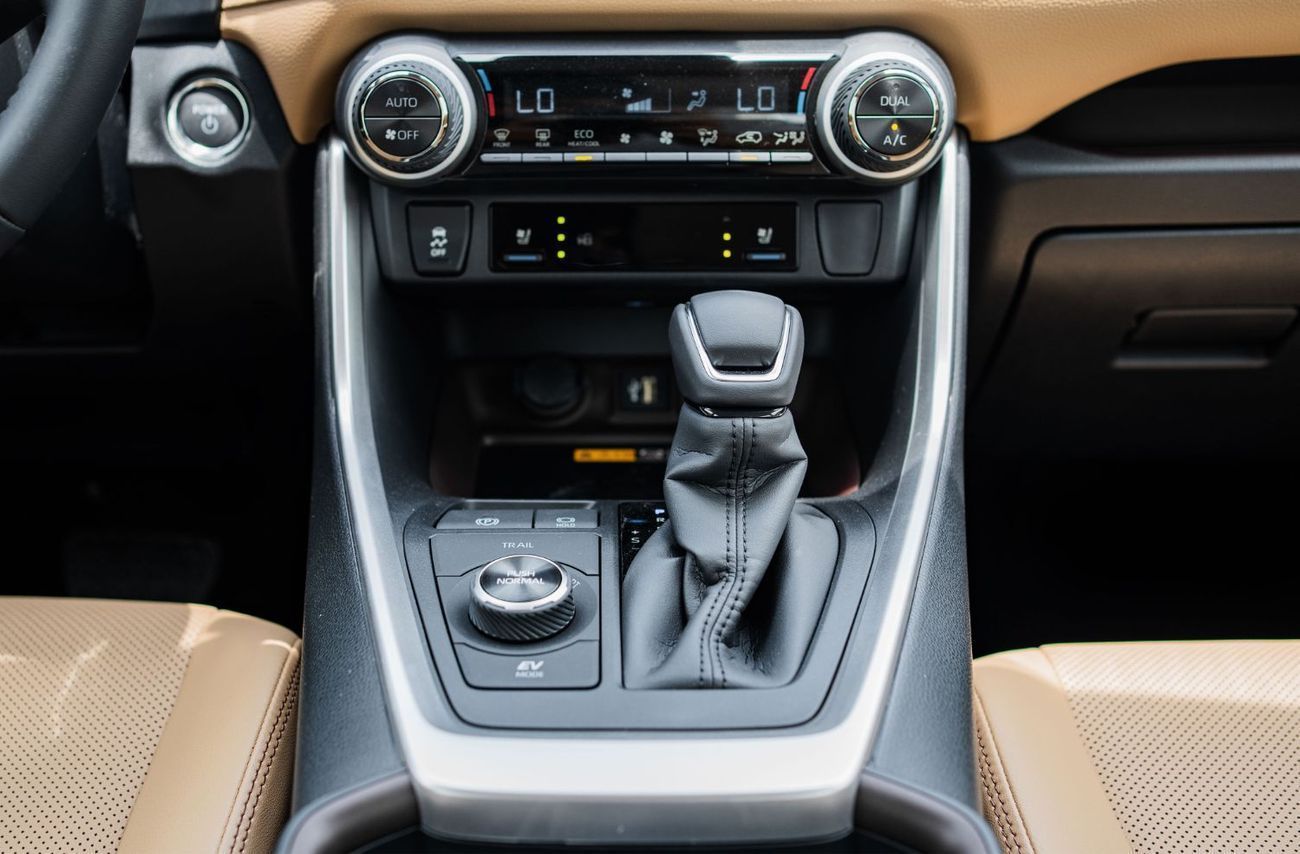 تويوتا راف ٤ 2025 Toyota Rav4 Limited 2.5L AT Hybird (White)