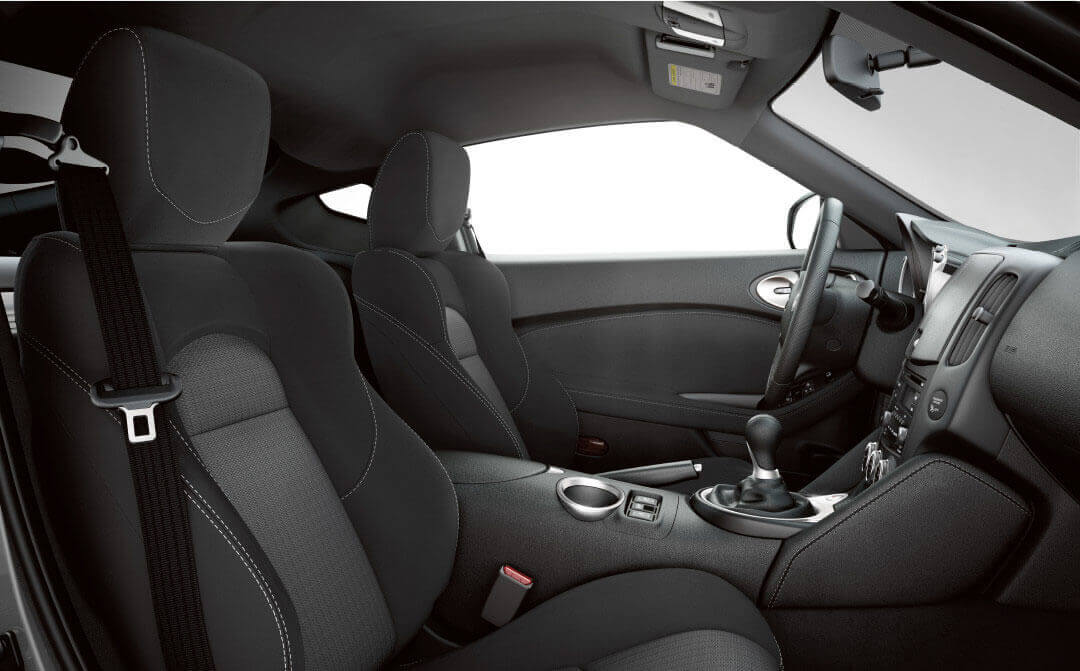 Nissan 370Z interior - Seats