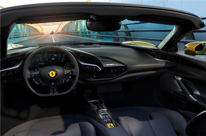 Ferrari SF90 Spider interior - Cockpit