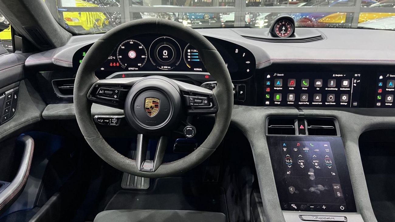 بورش تايكان Porsche Taycan GTS 2022