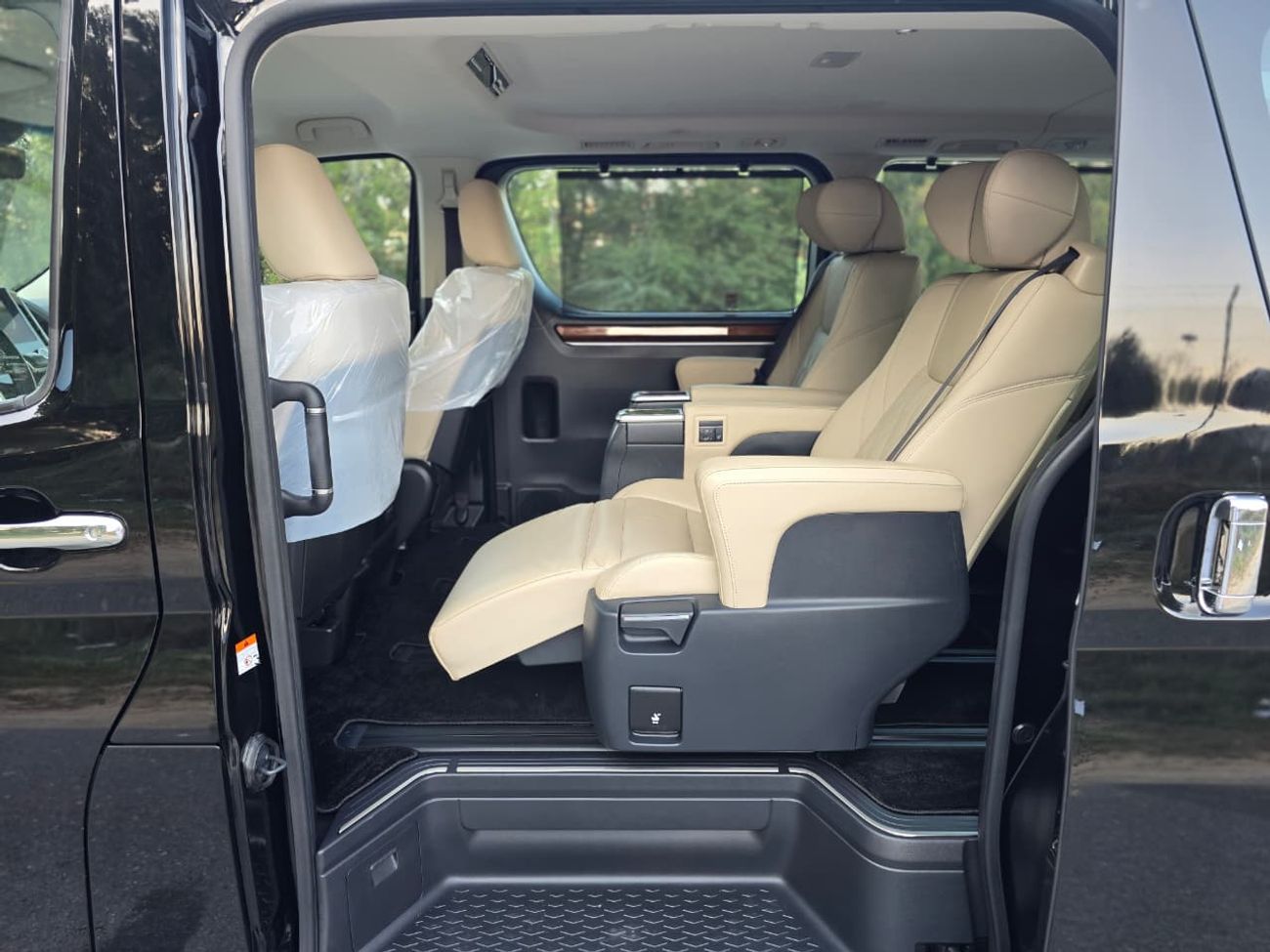 تويوتا جرافينا 3.5L Premium