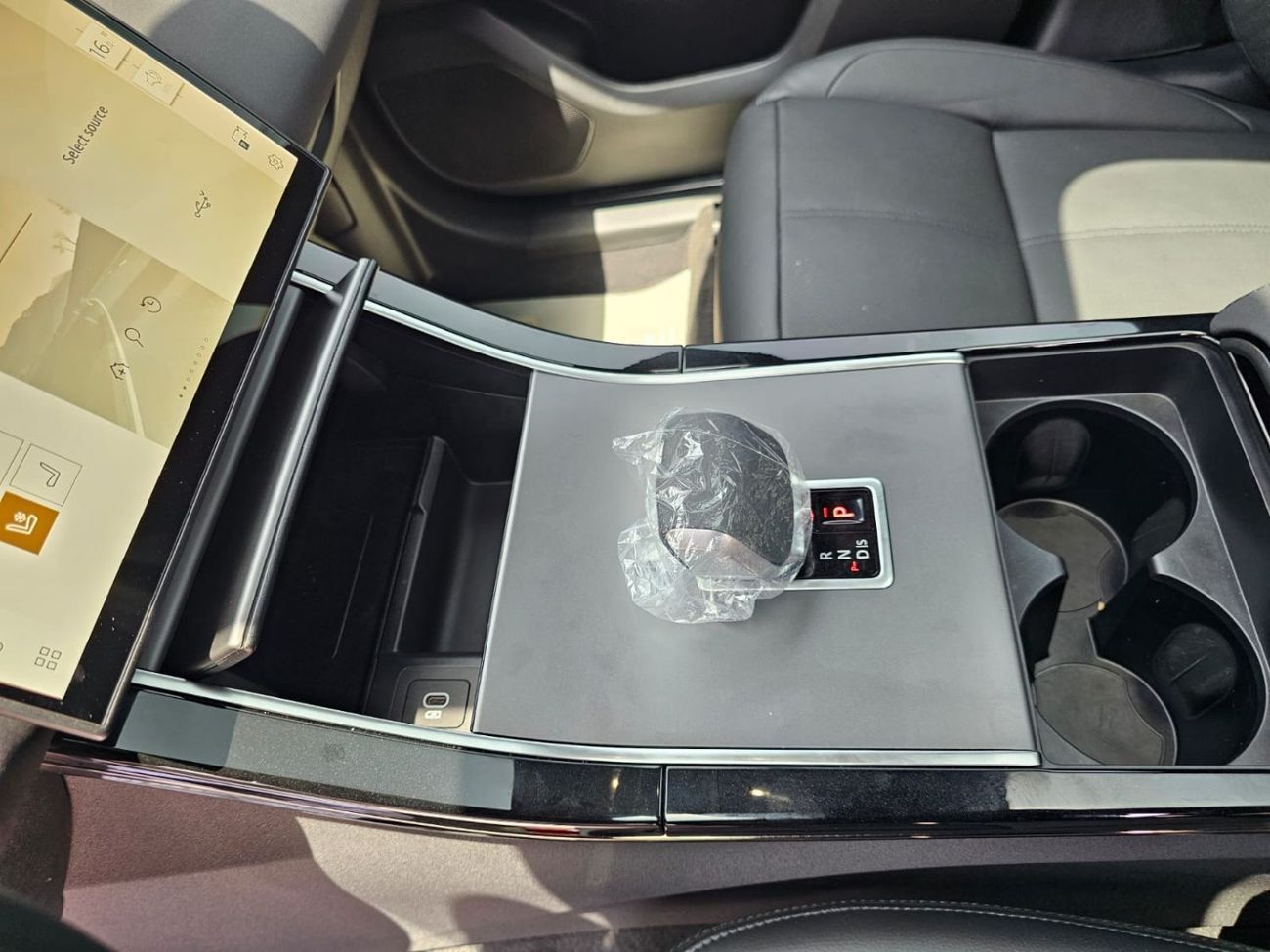 لاند روفر رينج روفر فيلار P250 S 2.0L Petrol