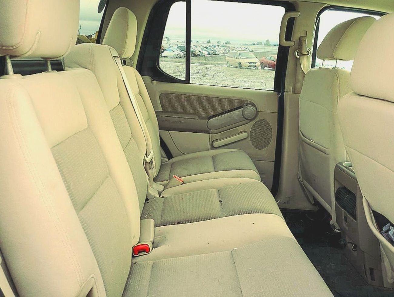 Ford Explorer XLT 4L GCC