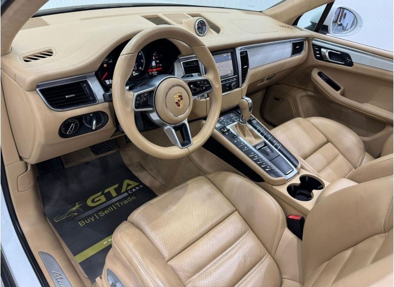 Porsche Macan 2014 Porsche Macan Turbo, Full Agency Service History, Excellent Condition, GCC