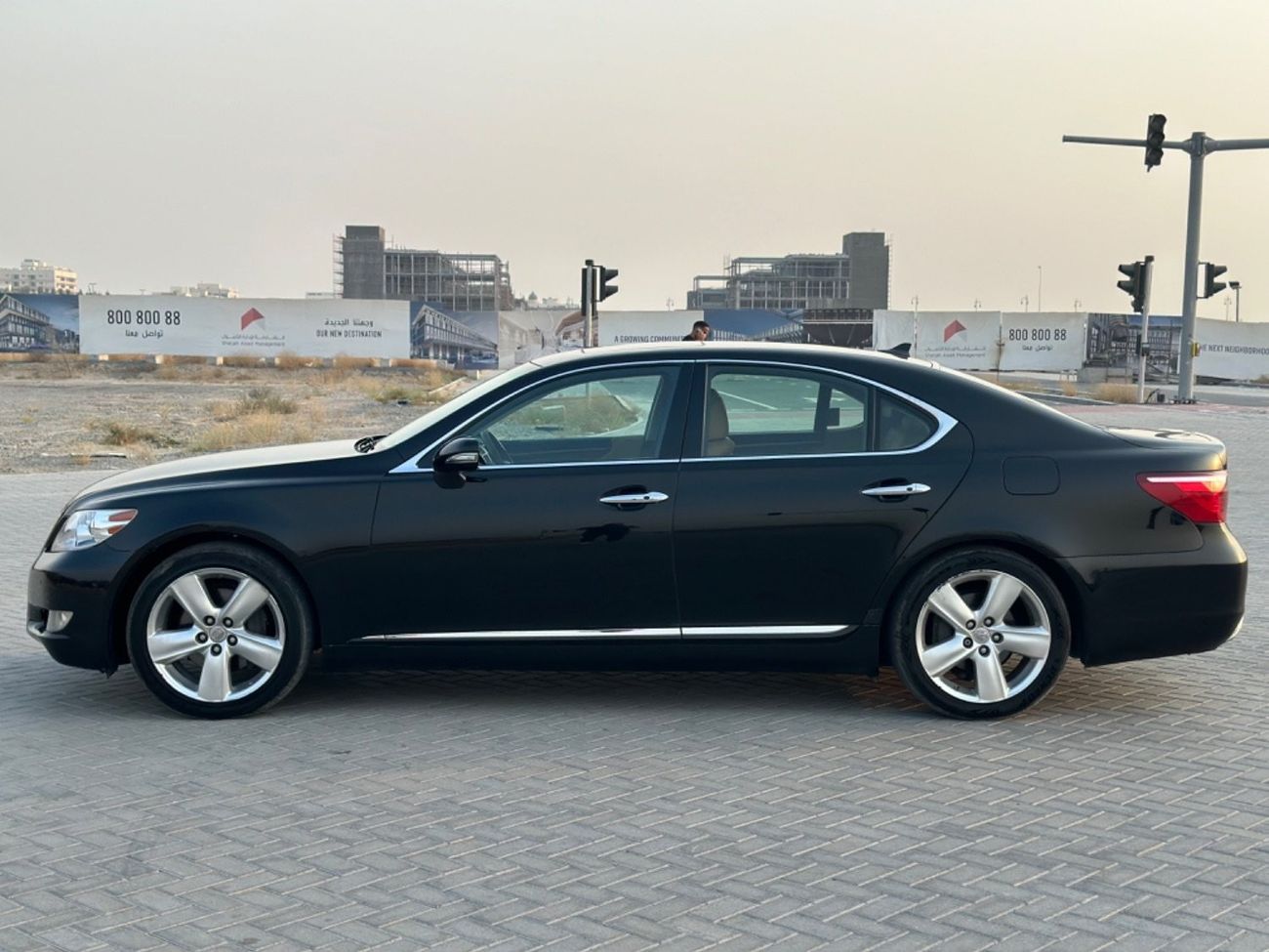 لكزس LS 460 موديل 2011 حاله ممتازه من الداخل والخارج فل مواصفات فتحهوتحكم كهربي كامل