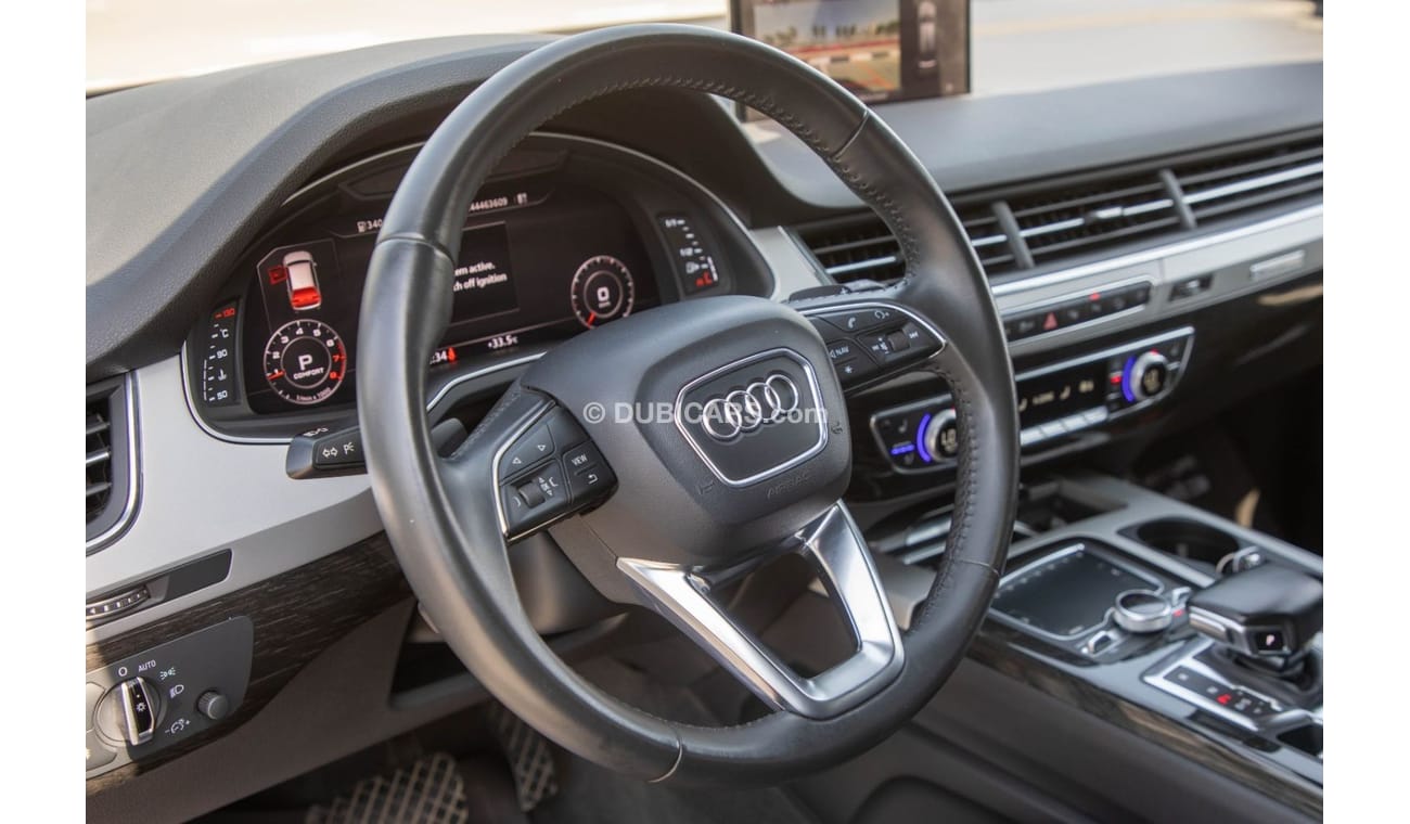 Audi Q7 45 TFSI quattro Audi Q7 TFSI 45 quattro Panoramic  2018 GCC Under Warranty