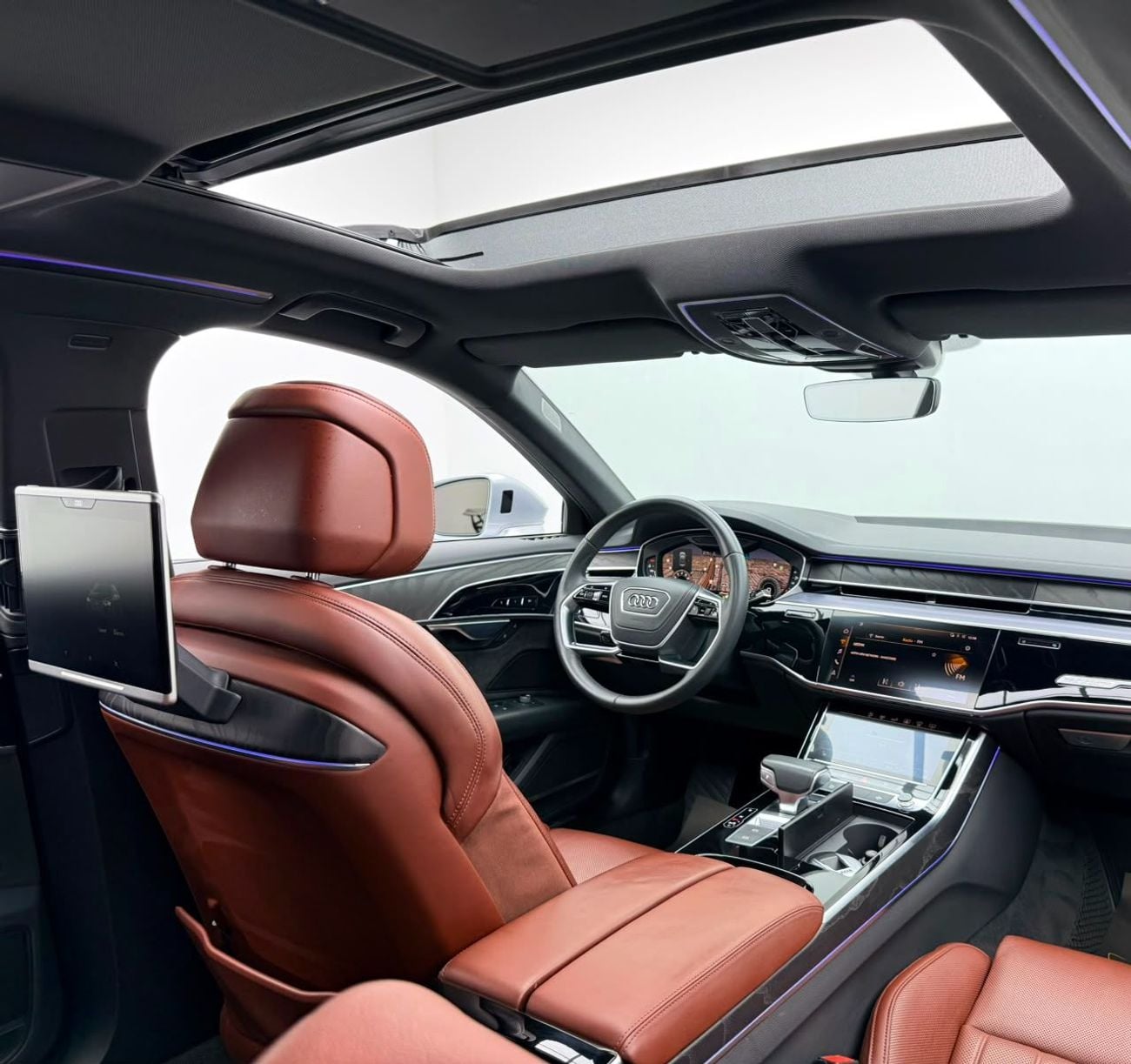 أودي A8 55 TFSI LWB 2018 Audi A8L 55 TFSI Quattro, Full Service History, Fully Loaded, Excellent Condition, 