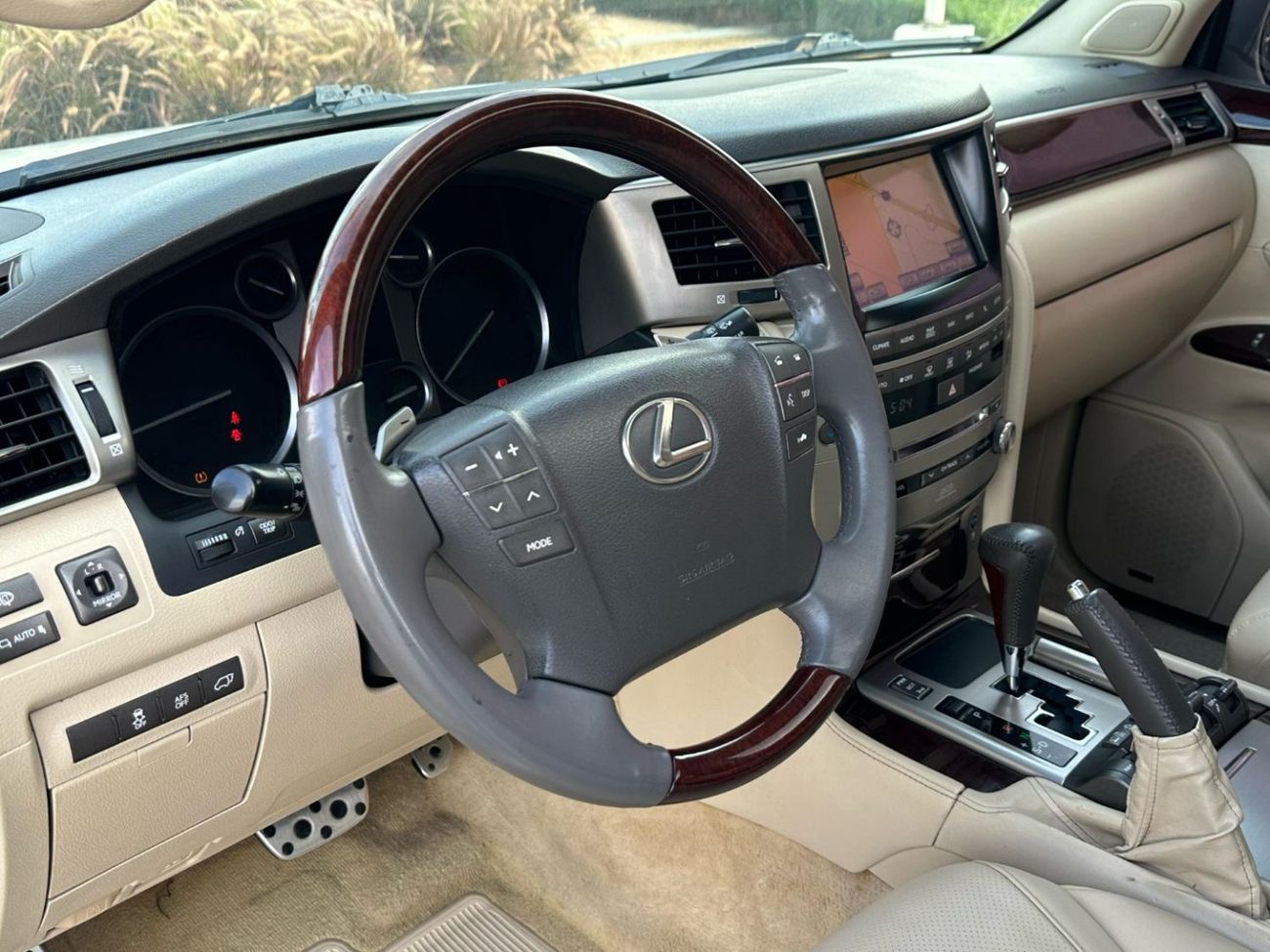 Lexus LX 570 Sport Platinum 5.7L