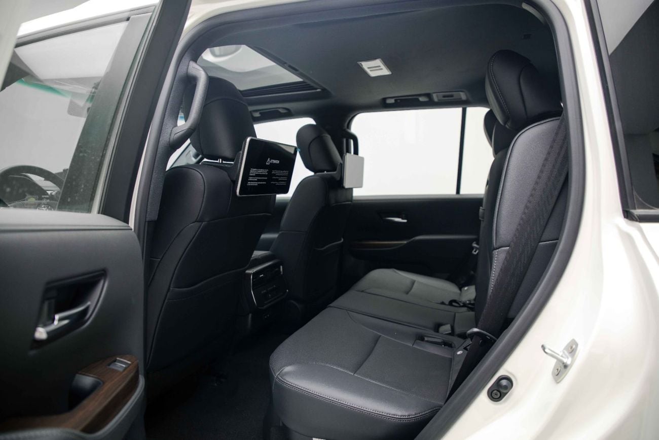Toyota Land Cruiser GXR 4.0L - Pearl White Inside Black | Export Only