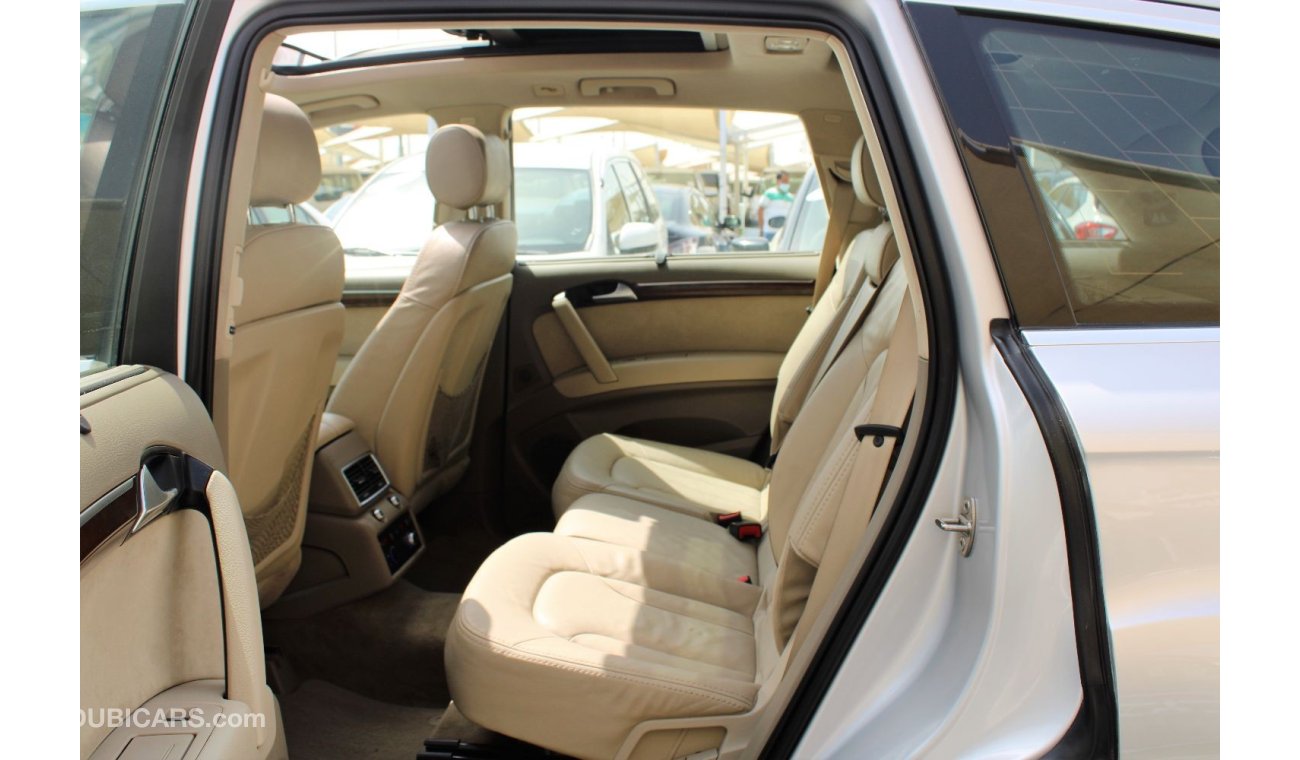 Audi Q7 ACCIDENTS FREE - S-LINE - FULL OPTION  -GCC - CAR IS IN PERFECT CONDITION INSIDE OUT