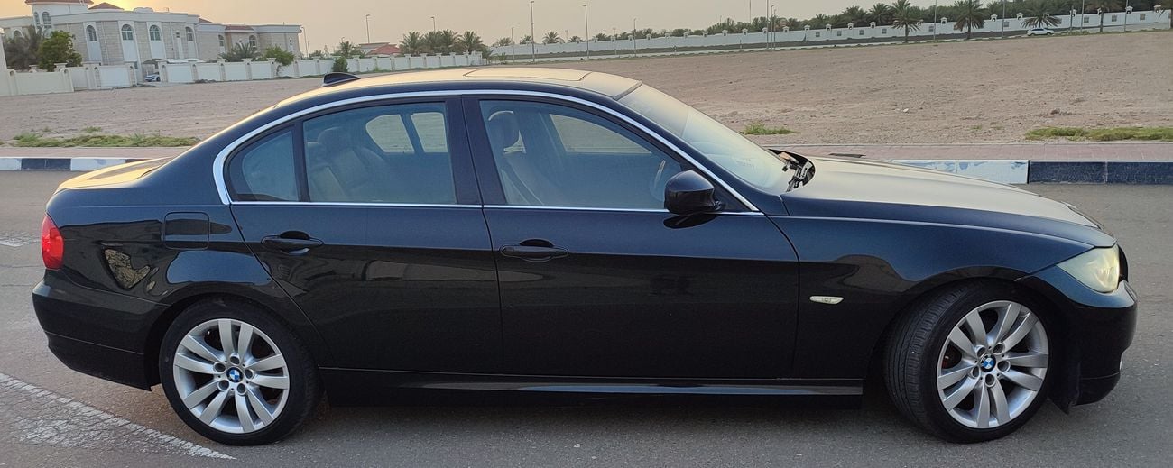 بي أم دبليو 325