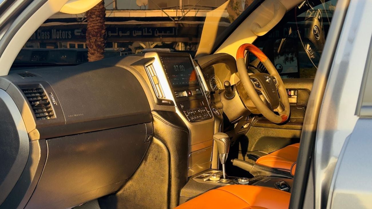 Toyota Land Cruiser HEAVY OFF ROAD MODIFICATION | 2018 | RHD | 4.5L DIESEL ENGINE | (AT) | AWNING CAMPING TENT