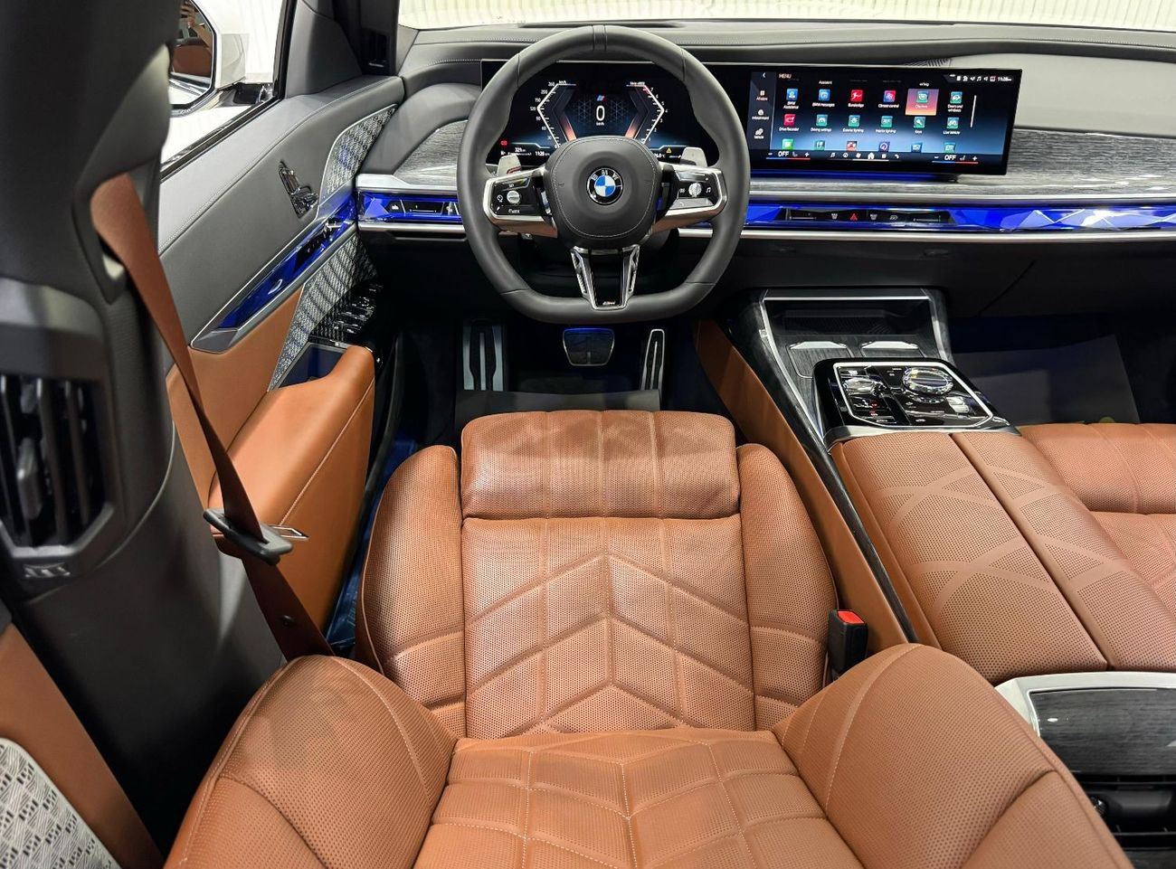 BMW 740Li M-Sport 2023 BMW 740i M-Sport, June 2028 BMW Warranty + Service Pack, Fully Loaded, Very Low Kms, GC