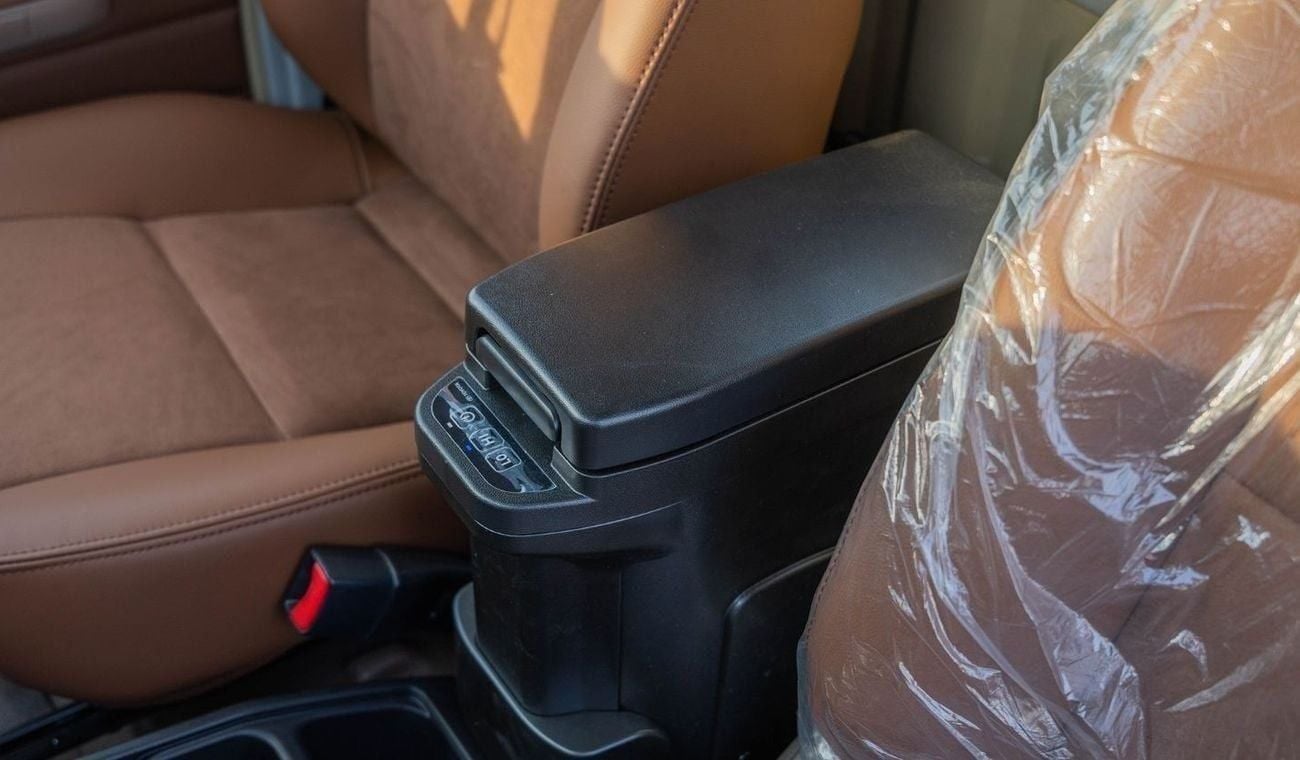 Toyota Land Cruiser Pick Up 2025 Toyota Land Cruiser LC79 4.0 SC AT Petrol Full Option (Beige)