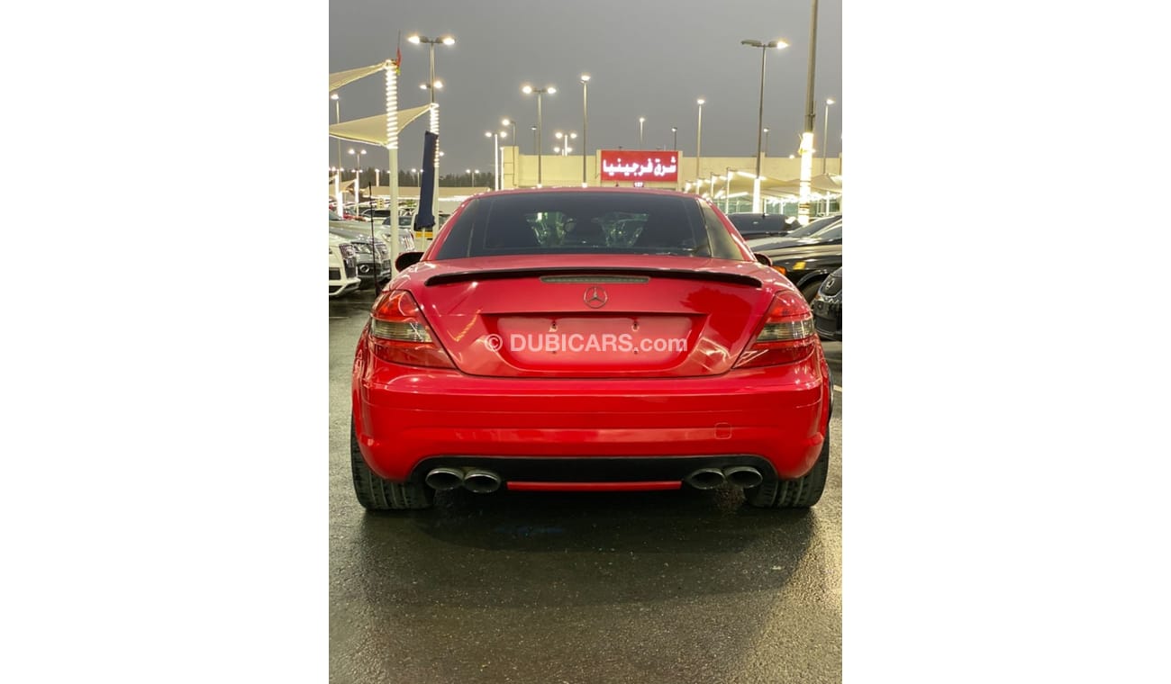 Mercedes-Benz SLK 55 AMG Mercedes Benz SLK 55 AMG, convertible, GCC, in perfect condition