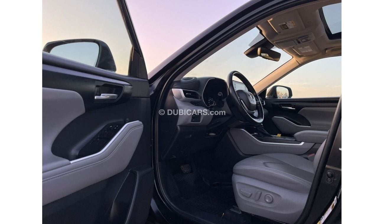 Toyota Highlander 2021 Toyota Highlander XLE Full Option Active Front Rada - UAE PASS