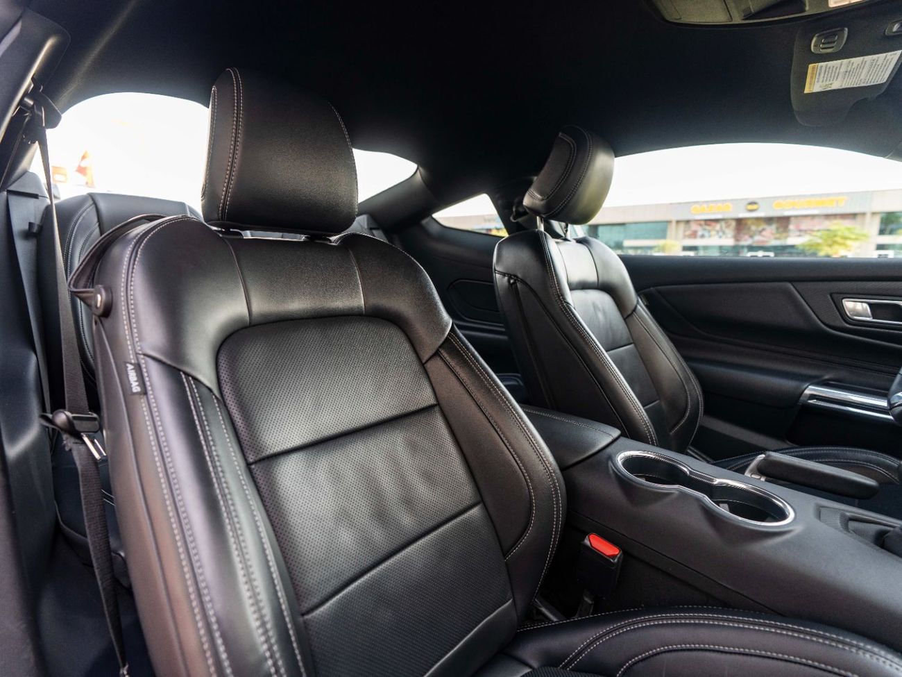 Ford Mustang GT 5.0L (435 HP) Coupe M/T