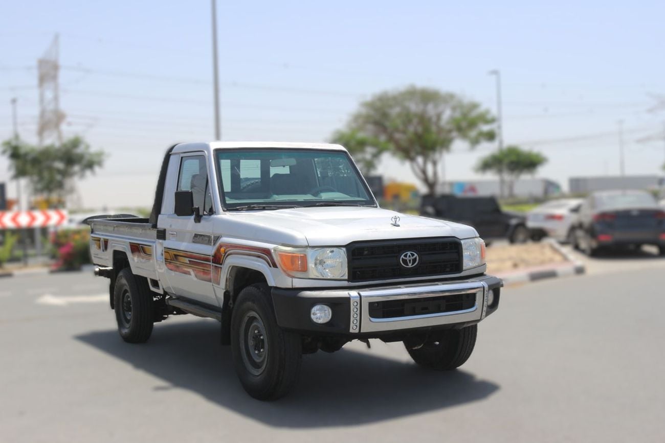 تويوتا لاند كروزر بيك آب TOYOTA LAND CRUISER PICKUP 2010 DIESEL MANUAL GEAR GULF SPACE 4X4