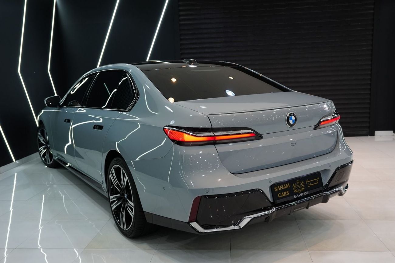 بي أم دبليو 740i M SPORT