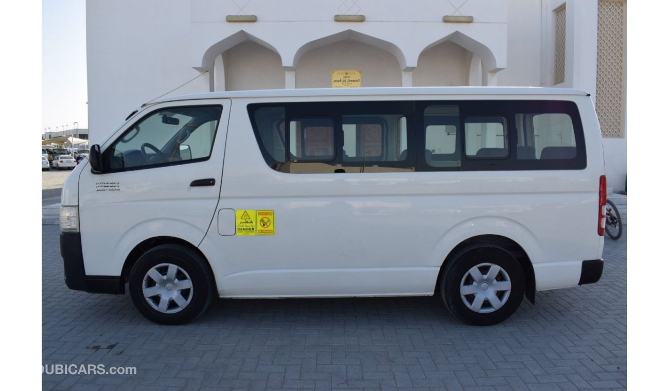 Toyota Hiace GL - Standard Roof Toyota Hiace 13 seater bus, model:2015. Excellent condition