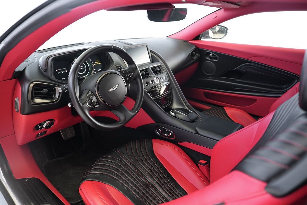 Aston Martin DB11 Std 4.0L