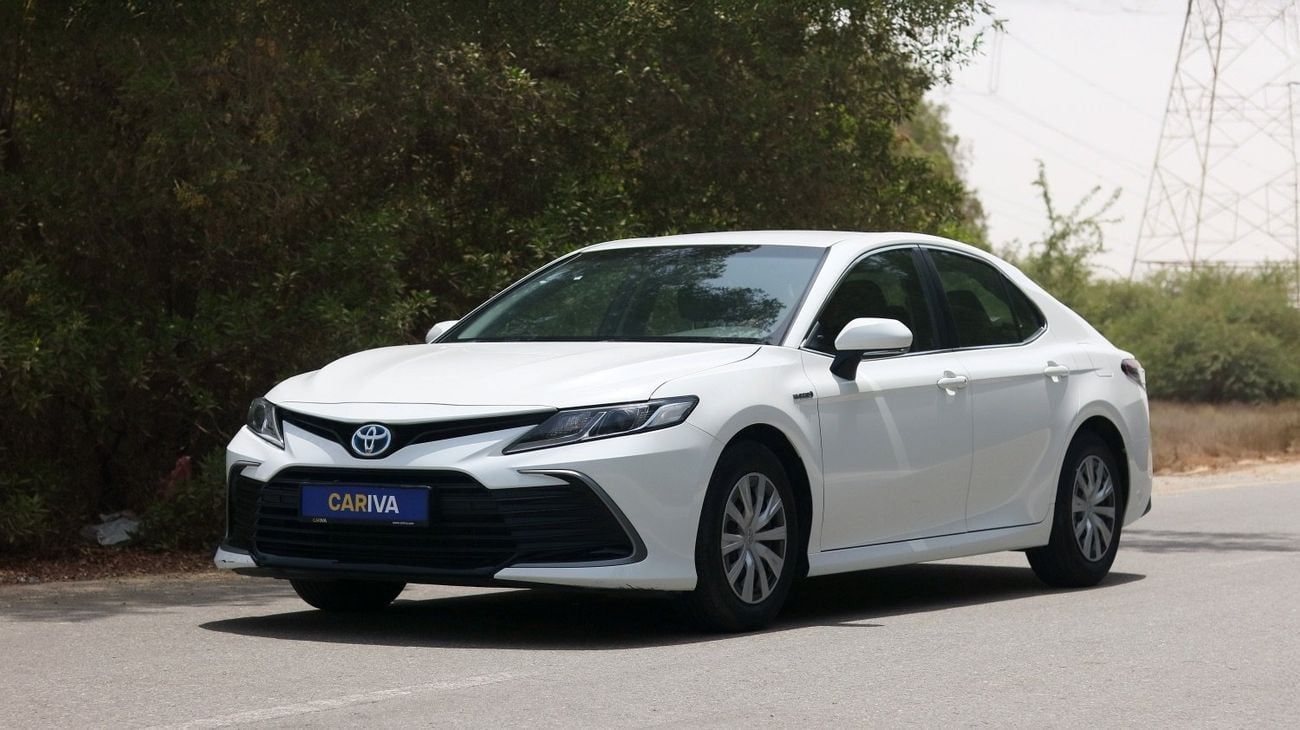 Toyota Camry LE 2.5L (176 HP) | Agency Warranty | Complete Service History | Zero Downpayment Support