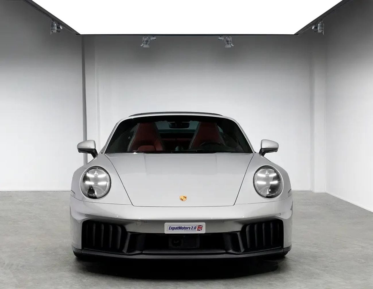 بورش 911 تارجا 4GTS .2 TARGA 4 GTS • Warranty until • GCC Spec