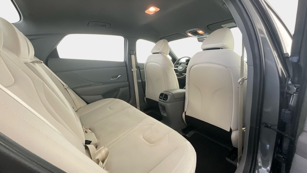 هيونداي إلانترا 1.6 GL AUTO SMART | شامل الضمان | 0 ﺪﻔﻋﺓ ﺃﻮﻟﻯ