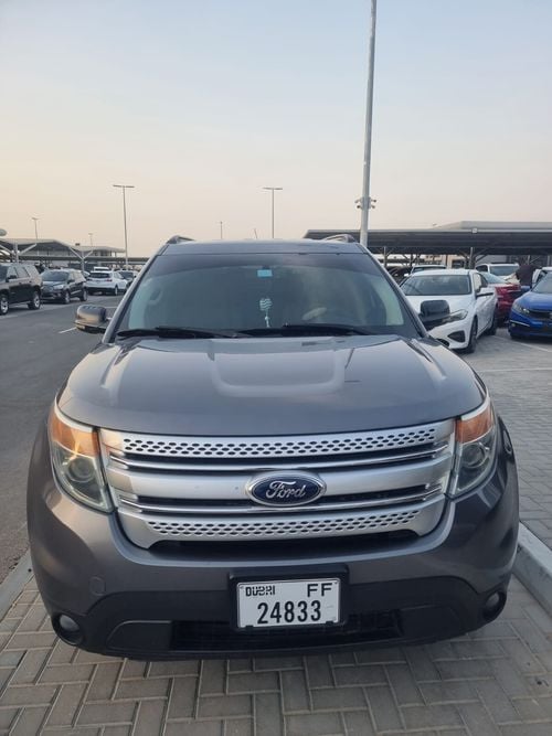 Ford Explorer BASE