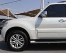 Mitsubishi Pajero GLS Highline Top 3.8L Mitsubishi Pajero 2018 GCC, accident-free, 3.8L (6) cylinder engine, 7 seats -