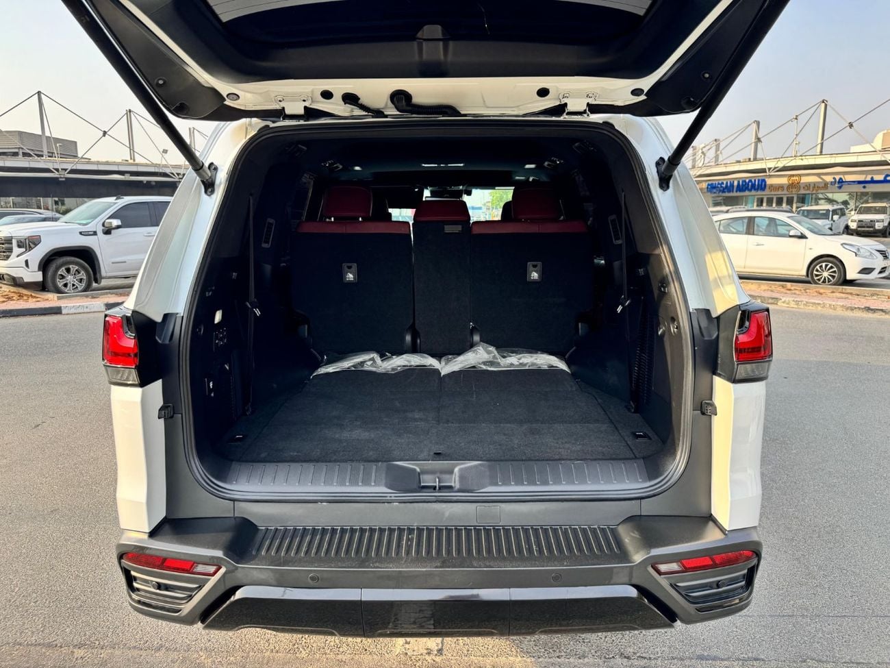 Lexus LX600 SIGNATURE