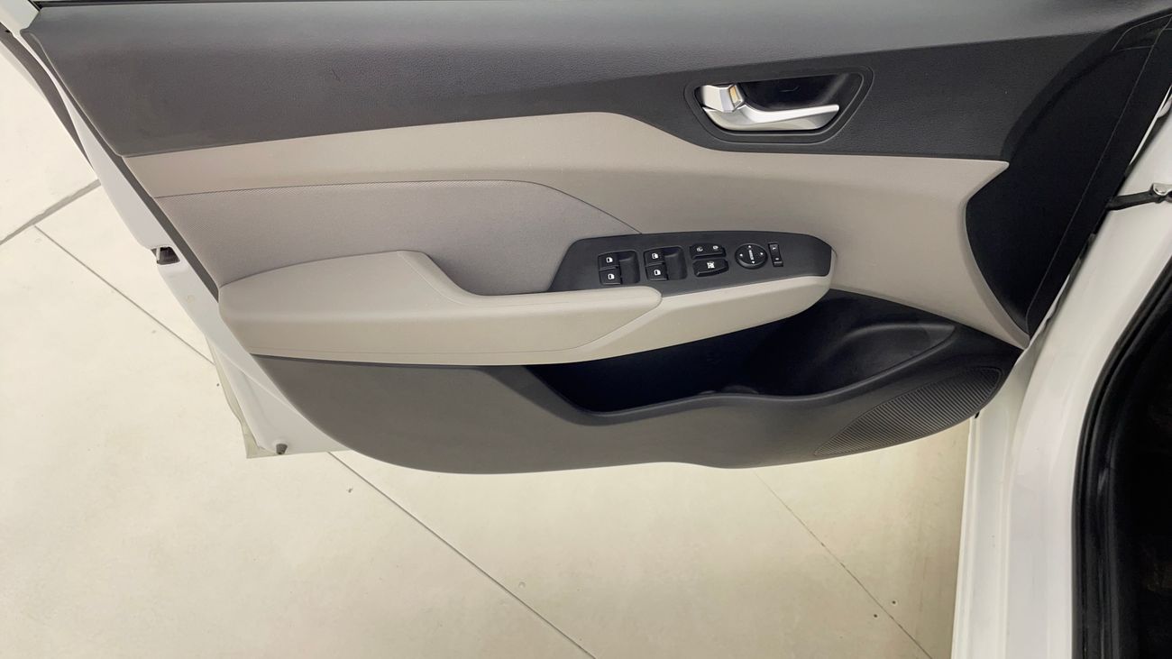 Hyundai Accent SMART 1.6 | Zero Down Payment | Home Test Drive