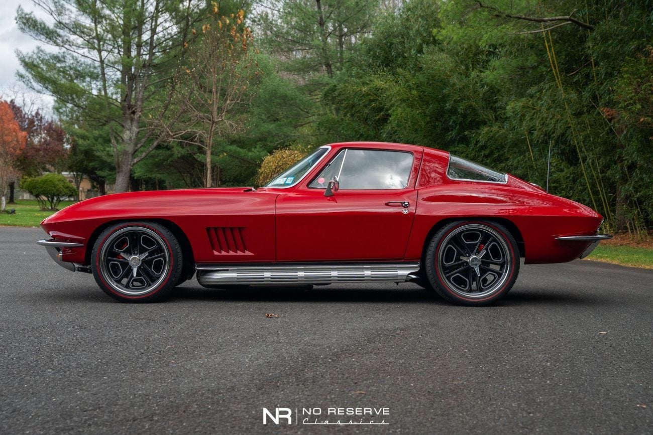 شيفروليه كورفت ZZ502 6 Speed Widebody Restomod