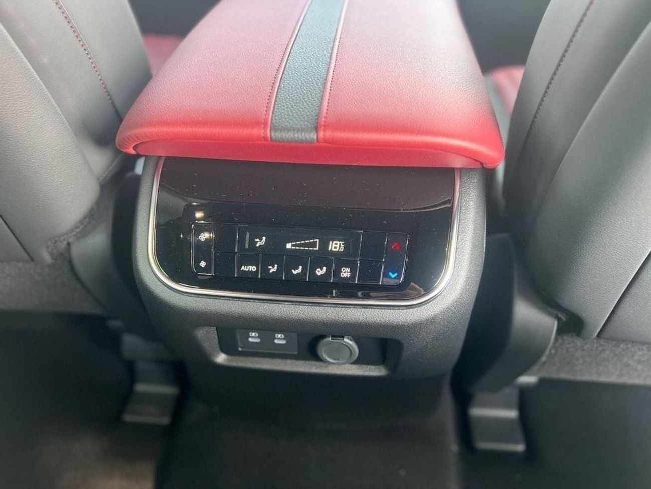 Nissan Patrol LE Platinum City 3.5L