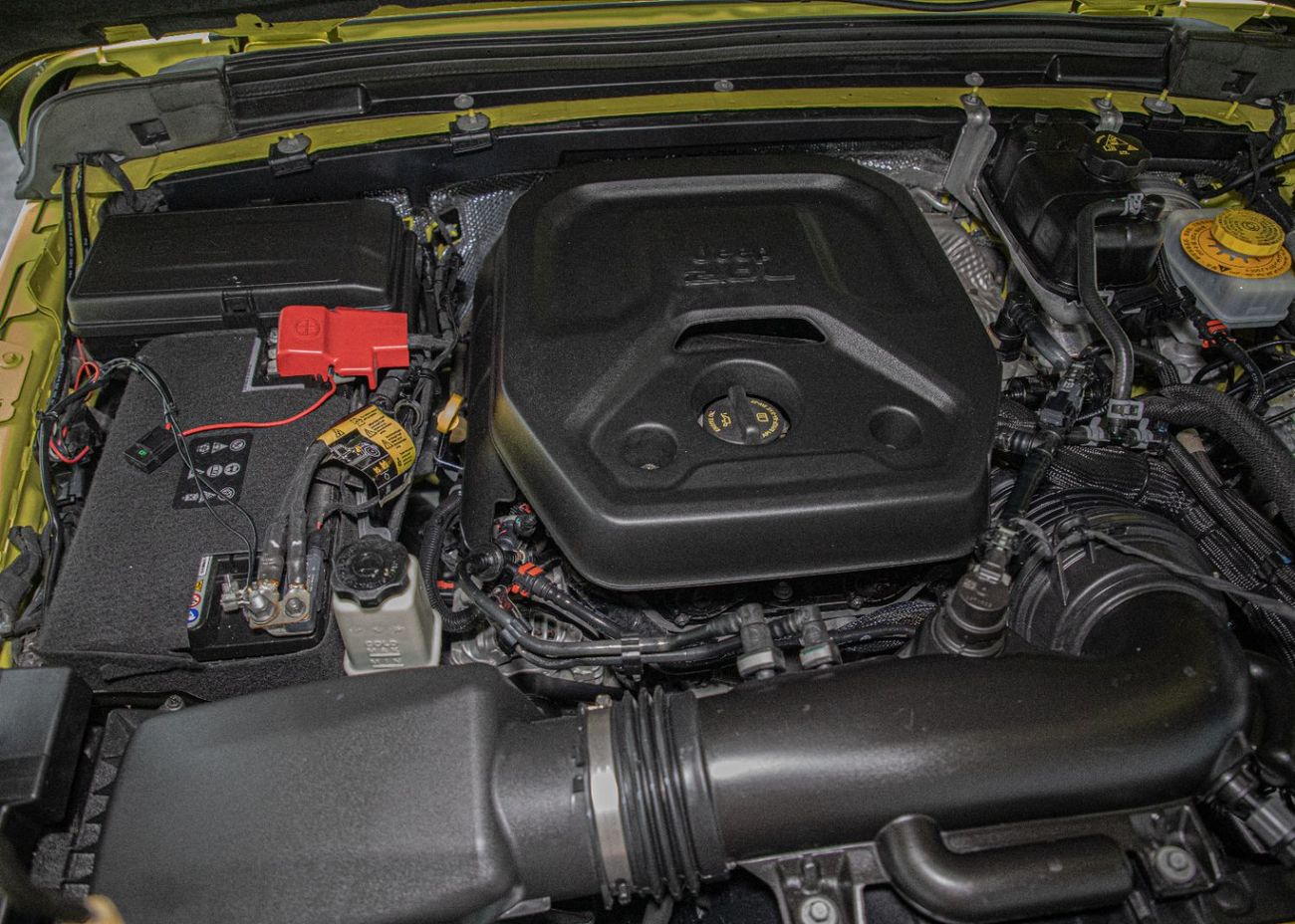 جيب رانجلر Unlimited Sahara 2.0L A/T