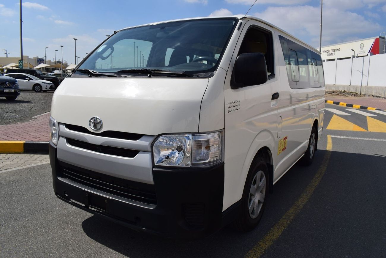 Toyota Hiace GL - Standard Roof Toyota Hiace 13 seater bus, model:2016. Excellent condition