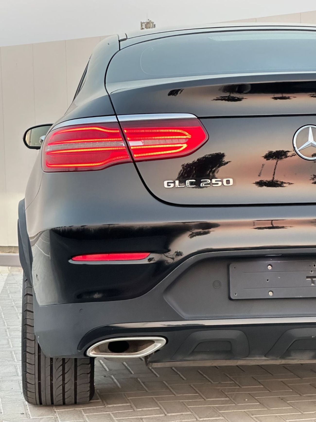 Mercedes Benz GLC250 AMG
