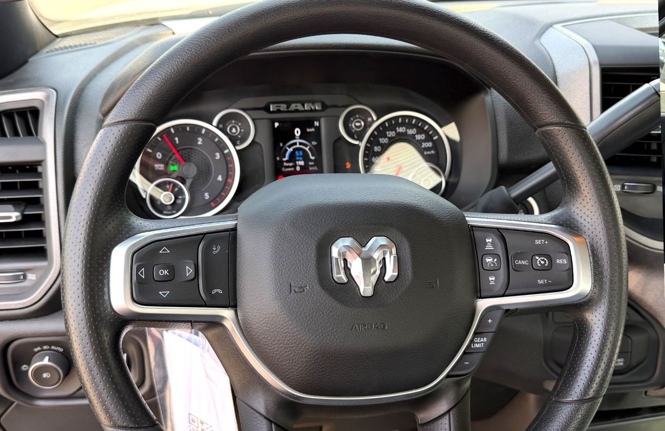 رام 5500 2026 Tradesman 4x4 Reg Cab Heavy Duty